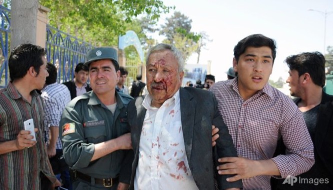 Phiến quân Taliban xả súng tại tòa án, hơn 70 người thương vong Nạn nhân của vụ tấn công bao gồm cả các cảnh sát và công tố viên tòa án.