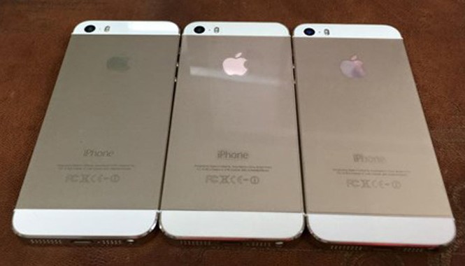 Sau iPhone 5C, iPhone 5/5S khóa mạng giá rẻ tràn về VN iPhone 5S bản khóa mạng bắt đầu được rao bán nhiều sau cơn sốt iPhone 5C giá rẻ. Ảnh: Nhật Huy.