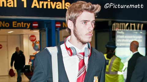 M.U công bố danh sách du đấu: Có De Gea, không Valdes Cùng De Gea, các tân binh như Darmian, Schneiderlin cũng cùng Man United đi du đấu.