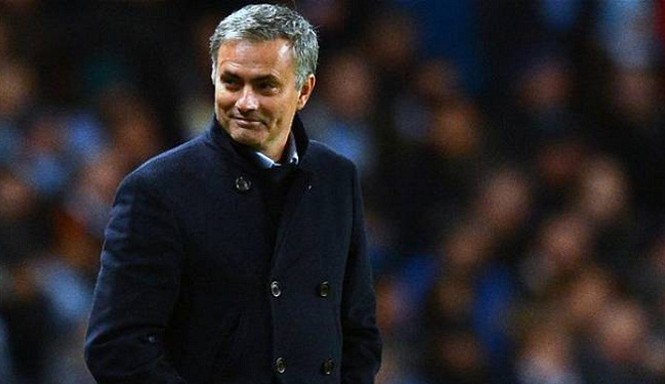 Hụt Pep Guardiola, cổ động viên MU cầu cứu Mourinho Mourinho