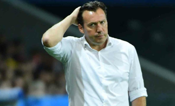 Bỉ sa thải HLV sau kỳ Euro thất vọng Hợp đồng của HLV Marc Wilmots đến năm 2018 mới hết hạn nhưng ông phải ra đi sớm sau màn trình diễn kém thuyết phục của tuyển Bỉ tại Euro 2016. Ảnh: Reuters.