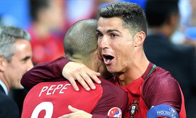 UEFA công bố top 10 cầu thủ hay nhất châu Âu 2016 UEFA công bố top 10 cầu thủ hay nhất châu Âu 2016