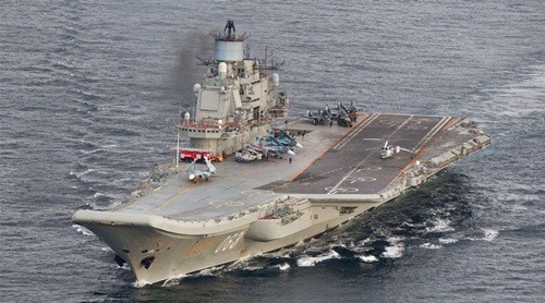 8 tàu NATO theo đuôi tàu sân bay Nga Tàu sân bay Đô đốc Kuznetsov của Hải quân Nga. Ảnh: Reuters.