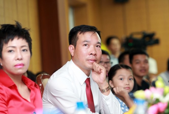 Hoàng Xuân Vinh dẫn đầu ở các hạng mục đề cử tại Cúp Chiến thắng 2016 Xạ thủ Hoàng xuân Vinh áp đảo đề cử Cúp Chiến thắng 2016