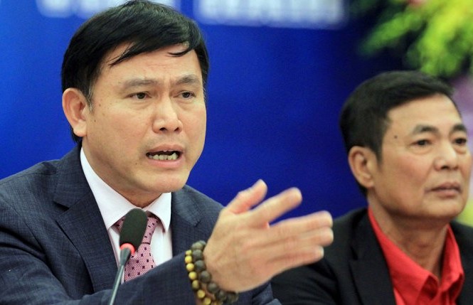 Bầu Tú tự tin VPF không thiếu tiền tổ chức V-League Ông Trần Anh Tú vừa là uỷ viên Thường trực VFF, vừa kiêm chức Chủ tịch HĐQT VPF.
