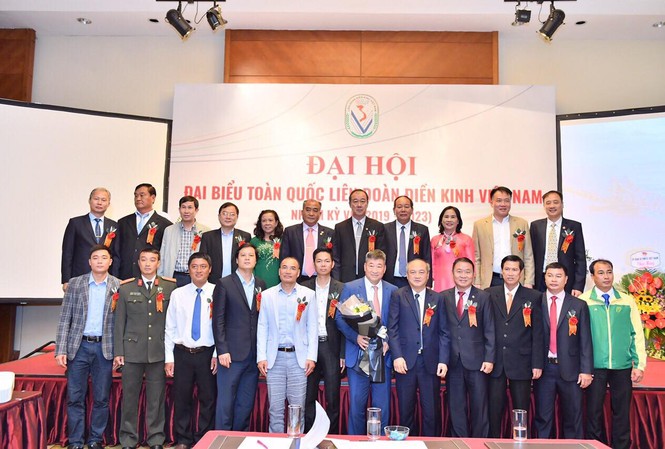 Điền kinh hướng tới ngôi đầu SEA Games 31 BCH Liên đoàn điền kinh Việt Nam nhiệm kỳ 2019-2023 ra mắt tại Đại hội tổ chức ngày 15/11 ở Hà Nội.