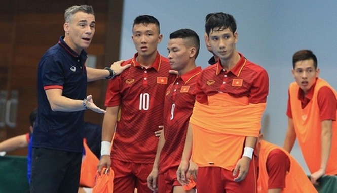 Futsal Việt Nam chia tay HLV người Tây Ban Nha HLV Miguel Rodrigo chia tay đội tuyển futsal Việt Nam sau 2 năm dẫn dắt.