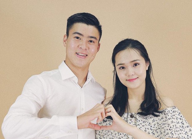 Thực hư chuyện Duy Mạnh 'đi một đường quyền' với vợ Quỳnh Anh và Duy Mạnh khẳng định vẫn hạnh phúc bên nhau.