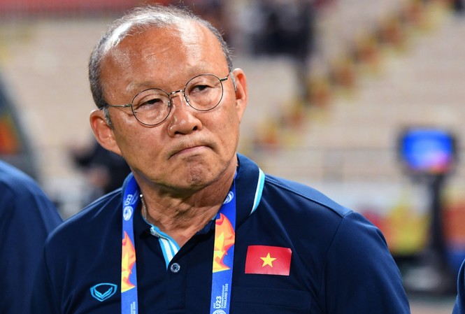 Thực hư thông tin Việt Nam đăng cai vòng loại World Cup 2022 HLV Park Hang Seo vẫn đang ở quê nhà Hàn Quốc chờ ngày trở lại với đội tuyển Việt Nam.