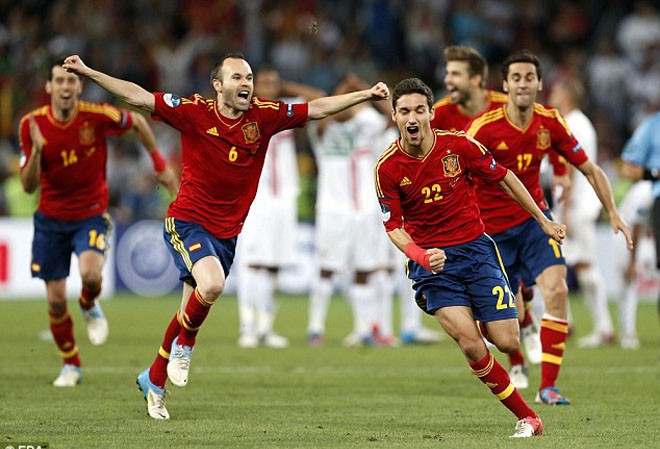 Bán cả đội tuyển Australia không mua được... Iniesta Tuyển Tây Ban Nha của Andres Iniesta có giá trị gấp 11 lần so với tuyển Australia.