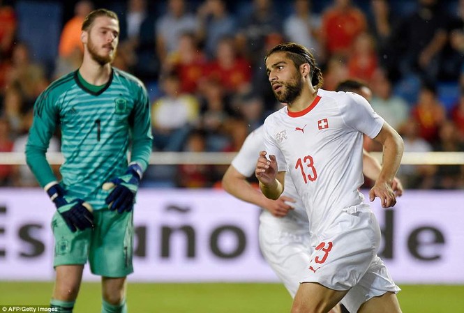 De Gea mắc sai lầm, HLV Tây Ban Nha vẫn bênh chằm chặp De Gea mắc sai lầm, HLV Tây Ban Nha vẫn bênh chằm chặp