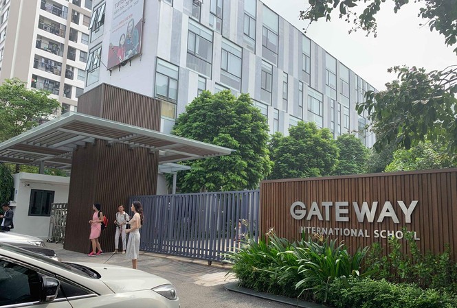 Bé trai trường Gateway chết trước khi vào bệnh viện Bé trai trường Gateway chết trước khi vào bệnh viện