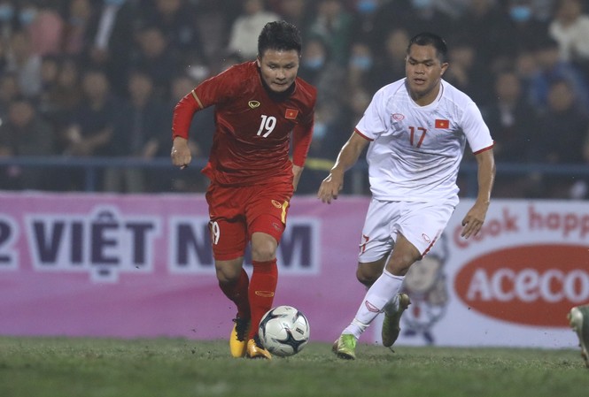 Quang Hải ghi bàn tuyệt đẹp, tuyển Việt Nam vẫn bị 'đàn em' U22 cầm hoà Quang Hải ghi một bàn thắng tuyệt đẹp ở trận này. Ảnh: Zing
