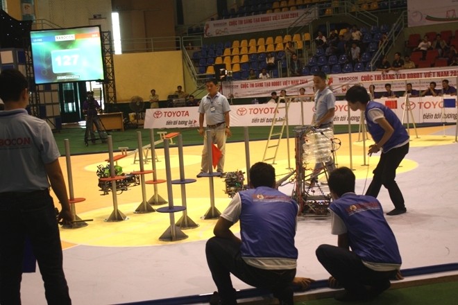 Robocon 2014 và 180 giây quyết định Robocon 2014 và 180 giây quyết định