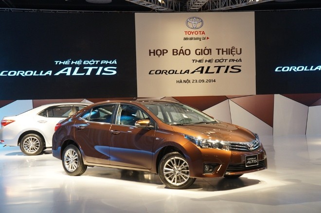 Lộ 3 mức giá của Toyota Corolla Altis 2014 ở Việt Nam Lộ 3 mức giá của Toyota Corolla Altis 2014 ở Việt Nam