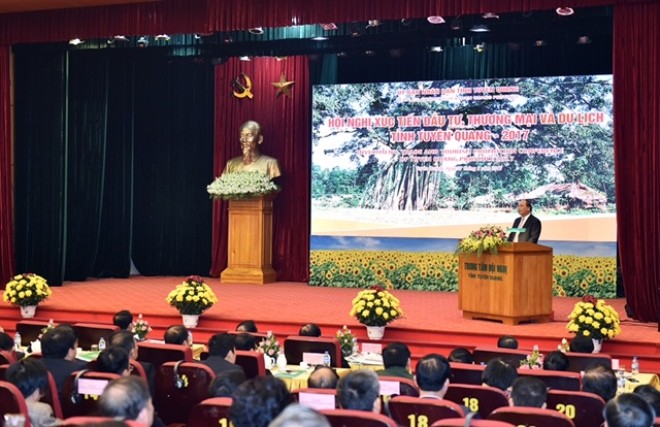 Thủ tướng dự hội nghị xúc tiến đầu tư tại Tuyên Quang Thủ tướng dự hội nghị xúc tiến đầu tư tại Tuyên Quang