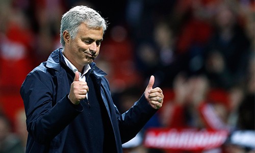 Mourinho: 'Man Utd hoàn hảo, dù có thể thắng đậm hơn' Mourinho thừa nhận không thể đòi hỏi nhiều hơn từ các học trò, dù có chút tiếc nuối vì Man Utd không thể thắng đậm hơn. Ảnh: Reuters.