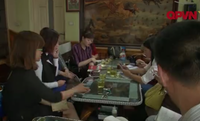 18 giáo viên Nam Trung Yên tố Hiệu trưởng thông tin sai vụ học sinh gãy chân 18 giáo viên Nam Trung Yên tố Hiệu trưởng thông tin sai vụ học sinh gãy chân