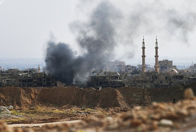 Nga tiêu diệt đoàn xe IS hướng 'hy vọng cuối cùng' ở Syria Nga không kích vị trí của IS ở gần Deir ez-Zor. Ảnh: Sputnik
