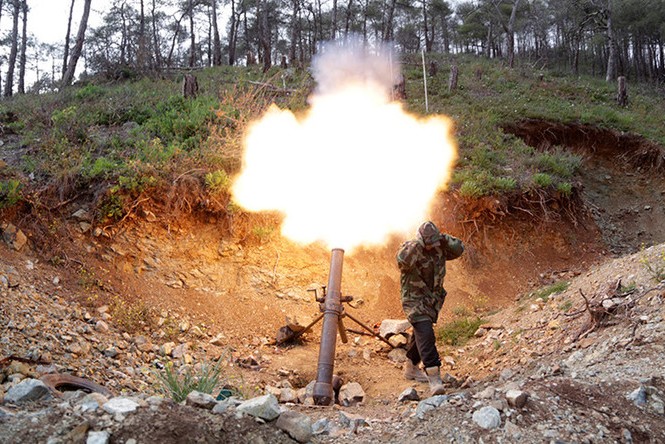 Syria đẩy mạnh lực lượng tới thành trì cuối cùng của IS ở Deir ez-Zor Syria đẩy mạnh lực lượng tới thành trì cuối cùng của IS ở Deir ez-Zor