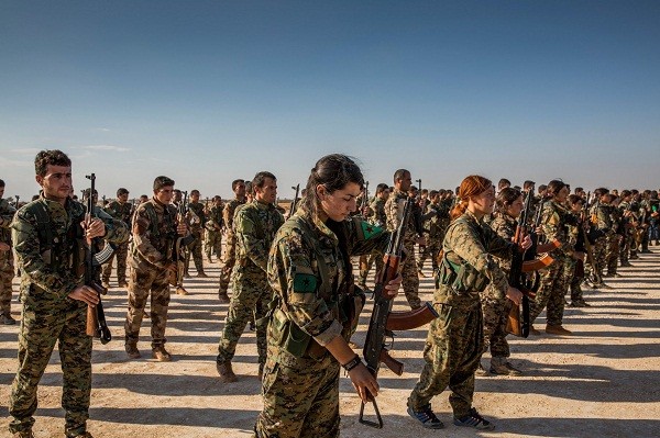 Mỹ tạm dừng hoạt động chống IS ở Syria vì xung đột Thổ Nhĩ Kỳ-Kurd Lực lượng Dân chủ Syria (SDF)