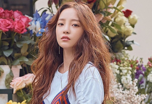 Tiết lộ bút tích cuối cùng và thông tin chính thức về cái chết của Goo Hara Tiết lộ bút tích cuối cùng và thông tin chính thức về cái chết của Goo Hara