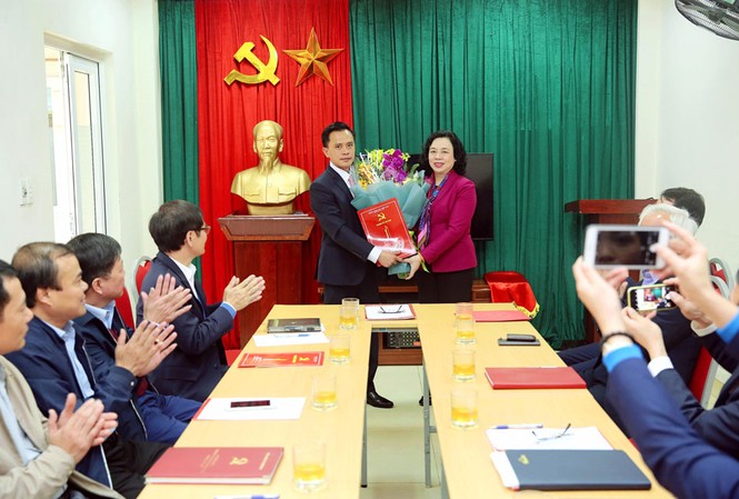 Bản tin 8H: Điều động, bổ nhiệm nhân sự ở Hà Nội Bản tin 8H: Điều động, bổ nhiệm nhân sự ở Hà Nội