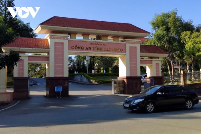 Bản tin 8H: Dùng văn bằng giả, nhiều cán bộ, chiến sĩ công an Lai Châu bị tước quân tịch Ảnh: VOV