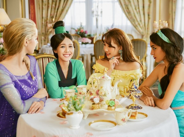 AMEE AMEE "cân" hết dàn công chúa cổ tích trong MV mới "Sao anh chưa về nhà"