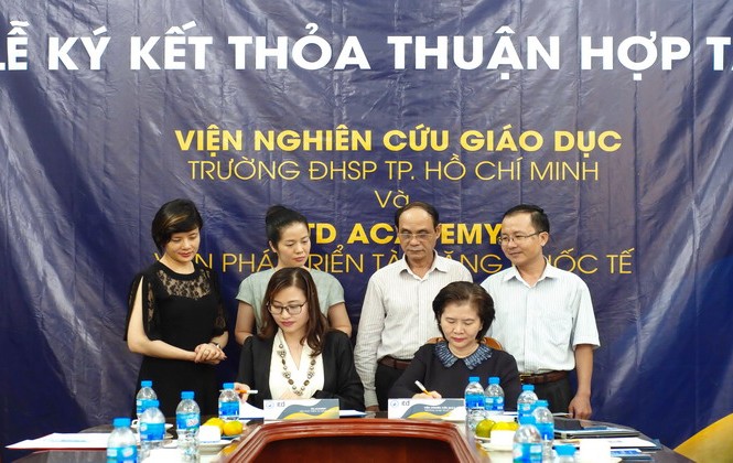 Triển khai chương trình cấp Chứng chỉ Sư phạm Tiếng Anh của INTESOL Worldwide tại Việt Nam Triển khai chương trình cấp Chứng chỉ Sư phạm Tiếng Anh của INTESOL Worldwide tại Việt Nam