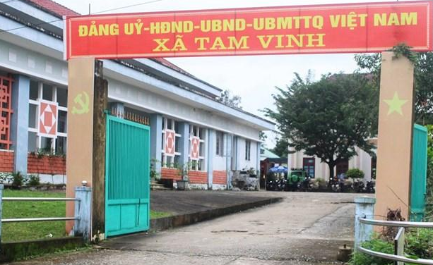 Trụ sở xã Tam Vinh.