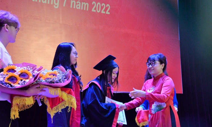 Thủ khoa đầu ra khoa Luật - ĐH Quốc gia Hà Nội giành học bổng thạc sĩ tại ĐH Cambridge