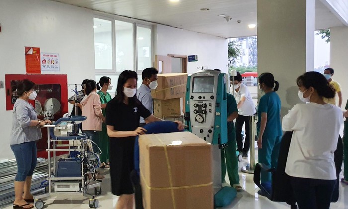 Clip: Thêm 330 giường hồi sức nặng và nguy kịch ở bệnh viện COVID-19 lớn nhất TPHCM