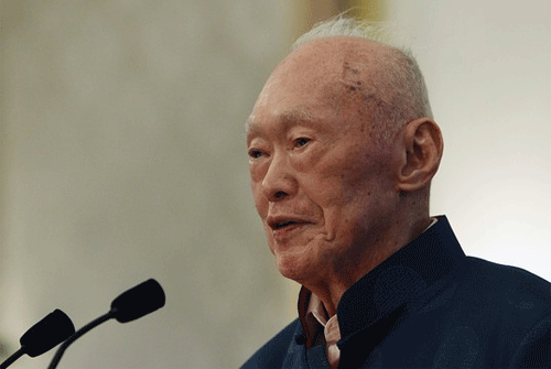 Cựu thủ tướng Lý Quang Diệu nhập viện ảnh 1