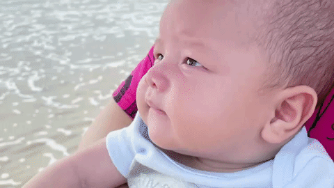 Loạt sao Việt đua nhau khoe con dễ thương khiến khán giả 'lụi tim'