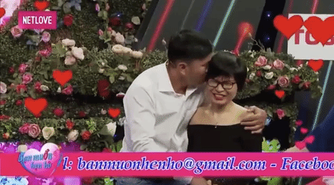 Quyền Linh hoảng hốt khi chàng trai 'cướp' nụ hôn đầu của cô gái chưa mảnh tình 'vắt vai'