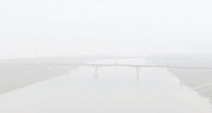 Cây cầu dài 1.500m ở Trung Quốc bị phá hủy trong tích tắc