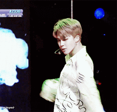 Jimin (BTS) “đụng hàng” Sehun (EXO), phản ứng trái ngược từ fan khiến netizen cười ngất - ảnh 7