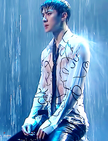 Jimin (BTS) “đụng hàng” Sehun (EXO), phản ứng trái ngược từ fan khiến netizen cười ngất - ảnh 6