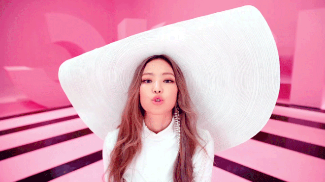Chỉ vì “sánh đôi” cùng Kai (EXO), Karina (aespa) được đưa ra so sánh với Jennie BLACKPINK - ảnh 8