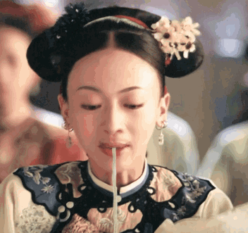 Những người đẹp diễn giả trân của phim Hoa ngữ: Ai trợn mắt thần chưởng, ai rơi lệ vô hồn? - ảnh 27