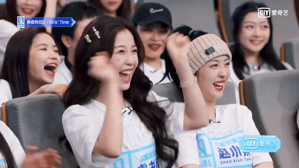 Chỉ có thể là “thánh cuồng Lisa” Ngu Thư Hân mới khiến Lisa tươi vui cỡ này - ảnh 3
