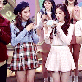 Đại chiến visual của Irene và Jisoo: Netizen không biết chọn ngọt ngào hay sang chảnh - ảnh 5