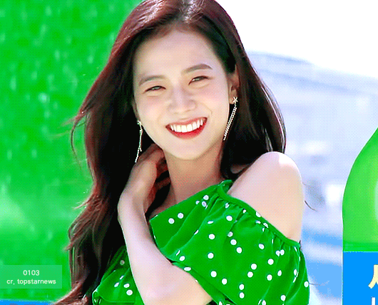 Những cô gái có nụ cười tỏa nắng của K-Pop: Không thể thiếu một thành viên BLACKPINK ảnh 4