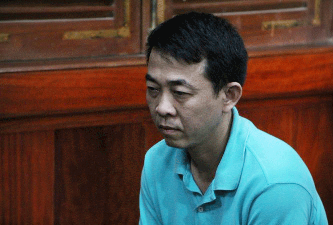 Nguyên Chủ tịch VN Pharma - bị cáo Nguyễn Minh Hùng tại tòa sáng nay nói "Không ai bỏ tiền ra mua thuốc giả". Ảnh: Tân Châu