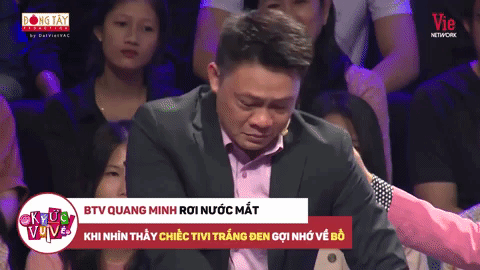 BTV Quang Minh khóc trên truyền hình