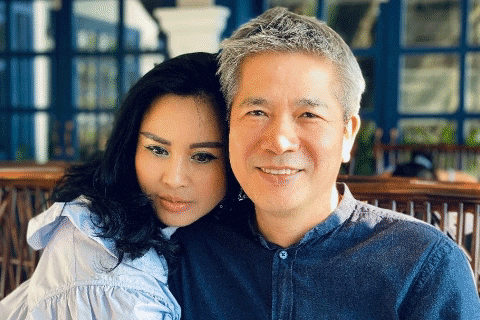 Diva Thanh Lam hạnh phúc bên bạn trai bác sĩ