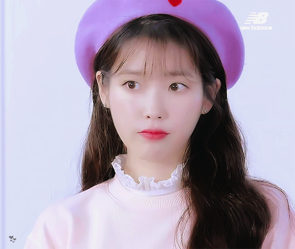 Học ngay các idol K-Pop cách đội mũ beret, chiếc mũ được yêu thích nhất trong mùa Đông ảnh 5