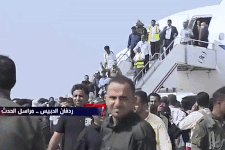 Yemen: Nổ lớn khi máy bay chở chính phủ mới vừa hạ cánh