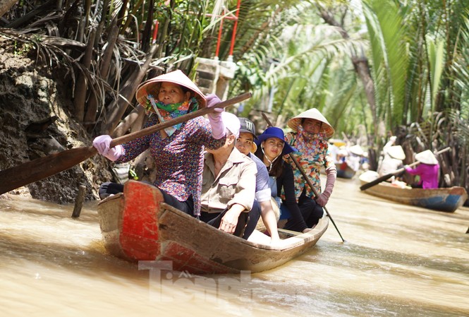 Bến Tre bắt tay Trà Vinh mở tuyến du lịch sông nước hữu tình Bến Tre-Trà Vinh liên kết tua sông nước
